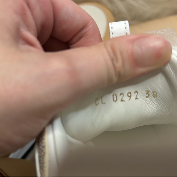 Louis Vuitton sneakers - Picture 6 of 7